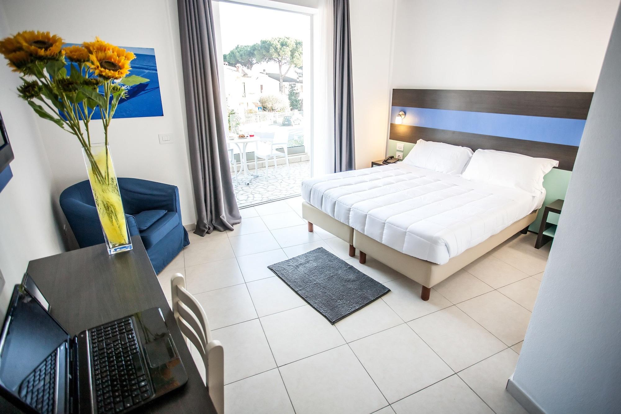 Hotel Oceanomare Punta Marina Ngoại thất bức ảnh